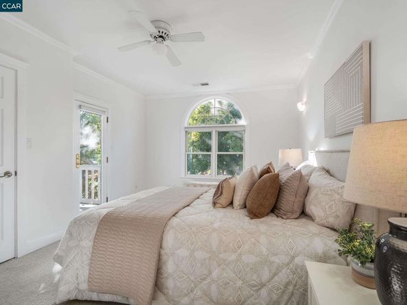 33 Altamount Drive, Orinda CA 94563