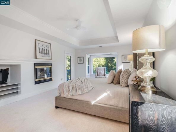 33 Altamount Drive, Orinda CA 94563