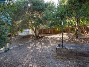33 Altamount Drive, Orinda CA 94563