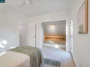 33 Altamount Drive, Orinda CA 94563