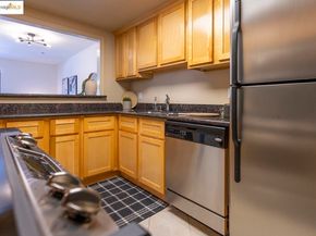 1839 15th ST APT 158, San Francisco CA 94103