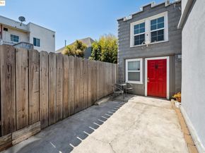 1063 32Nd St, Oakland CA 94608