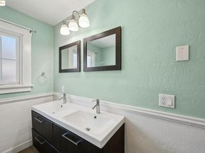 1063 32Nd St, Oakland CA 94608