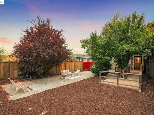 1339 Kains Ave, Berkeley CA 94702