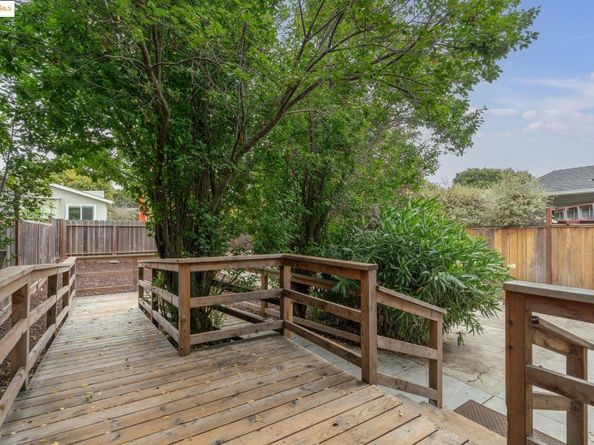 1339 Kains Ave, Berkeley CA 94702