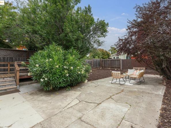 1339 Kains Ave, Berkeley CA 94702