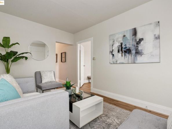 1339 Kains Ave, Berkeley CA 94702