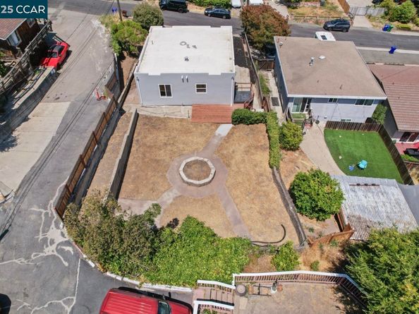 1923 Thompson Ln, El Sobrante CA 94803