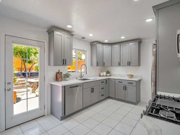 5232 Proctor Road, Castro Valley CA 94546