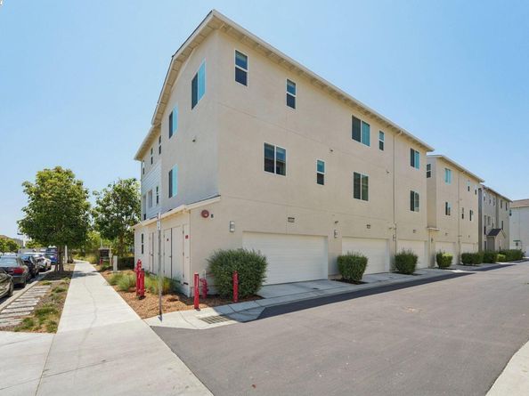8550 Boardwalk Way, Newark CA 94560