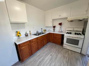 3064 Curran Ave, Oakland CA 94602