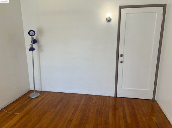 3064 Curran Ave, Oakland CA 94602