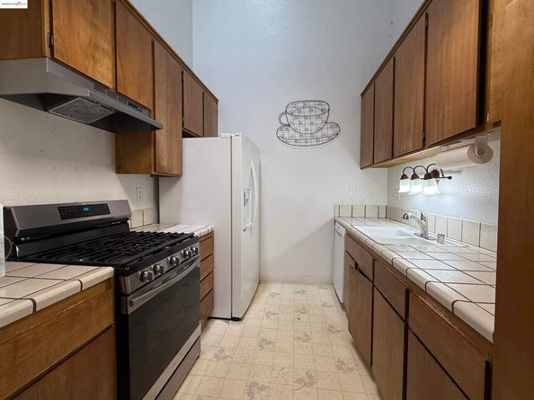 2121 Vale Rd 322, San Pablo CA 94806