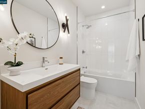 1270 64th St, Emeryville CA 94608