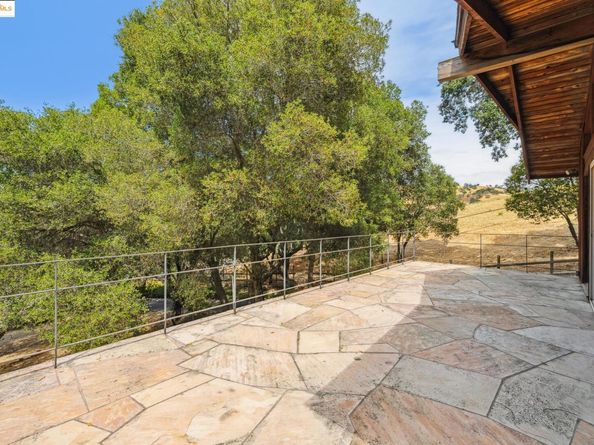 5201 Alhambra Valley Rd, Martinez CA 94553
