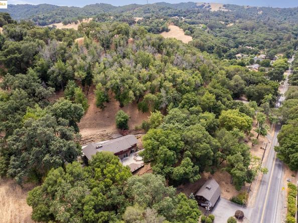 5201 Alhambra Valley Rd, Martinez CA 94553