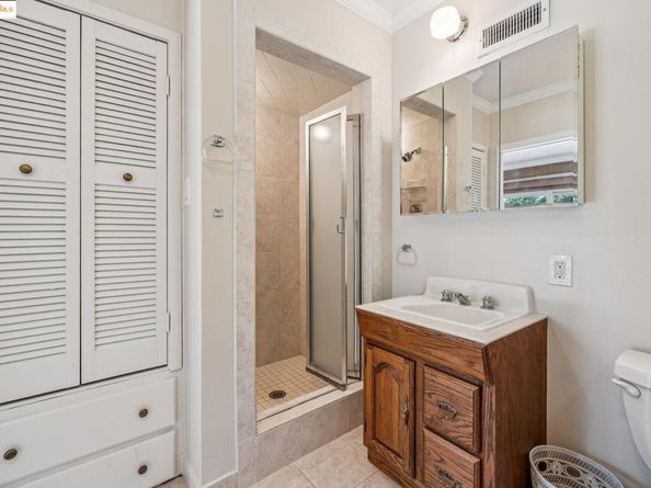 5201 Alhambra Valley Rd, Martinez CA 94553