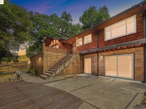5201 Alhambra Valley Rd, Martinez CA 94553