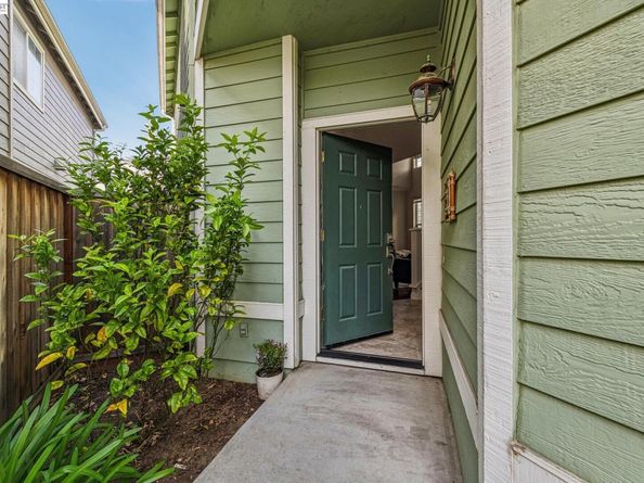 35 Britt Ct, Alameda CA 94502