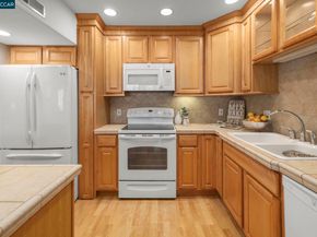 1160 Rockledge Lane 2, Walnut Creek CA 94595