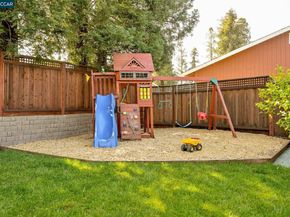 3782 Hitchcock Rd, Concord CA 94518