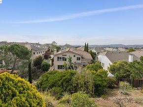 25318 Buckeye Dr, Castro Valley CA 94552