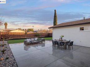 6332 Rockrose Dr, Newark CA 94560