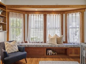 360 Alcatraz Ave, Oakland CA 94618