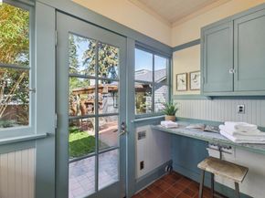 360 Alcatraz Ave, Oakland CA 94618