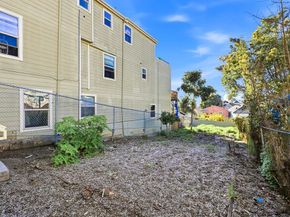 2217 E 24Th St, Oakland CA 94606