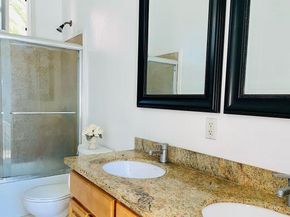 1432 Union ST Upper, Oakland CA 94607