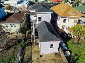 1432 Union ST Upper, Oakland CA 94607