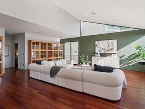 6353 Skyline Blvd, Oakland CA 94611