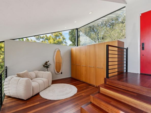 6353 Skyline Blvd, Oakland CA 94611