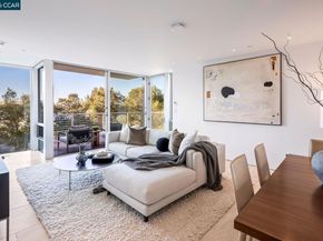 Undisclosed Address #41120216, Orinda CA 94563