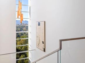 Undisclosed Address #41120216, Orinda CA 94563