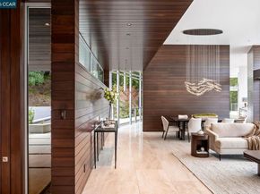 Undisclosed Address #41120216, Orinda CA 94563