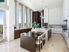 Undisclosed Address #41120216, Orinda CA 94563