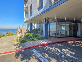 8 Admiral Dr A238, Emeryville CA 94608