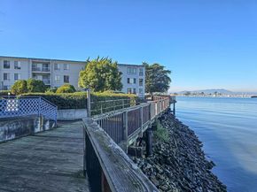 8 Admiral Dr A238, Emeryville CA 94608
