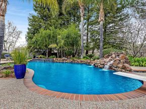 7832 Foothill Rd, Pleasanton CA 94566