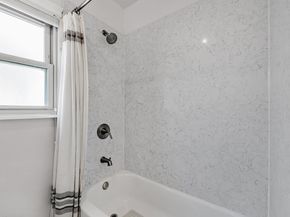 2927 Seminary Ave, Oakland CA 94605