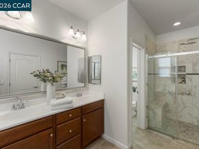 517 Falling Star Dr, Martinez CA 94553