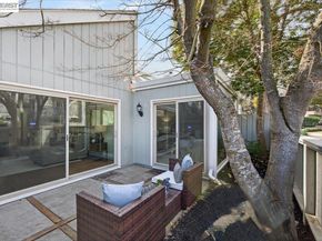 7543 Maywood Dr, Pleasanton CA 94588