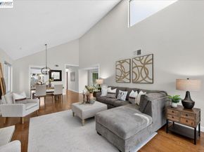 7543 Maywood Dr, Pleasanton CA 94588