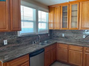 2359 Church, Oakland CA 94603