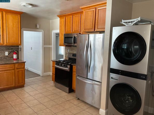 2359 Church, Oakland CA 94603