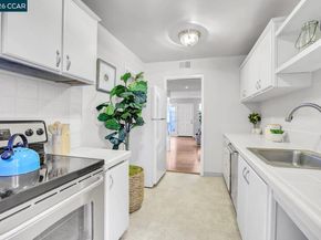 2133 Donald Dr 9, Moraga CA 94556