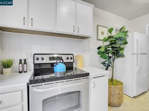 2133 Donald Dr 9, Moraga CA 94556