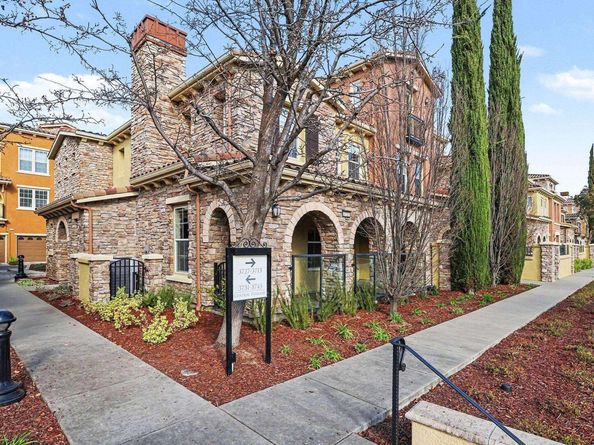 3727 Central Pkwy 28, Dublin CA 94568